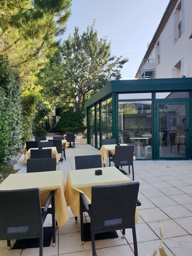 Brit Hotel Du Moulin De La Pioline - La Table A Fromages Aix-en-Provence Restaurant photo